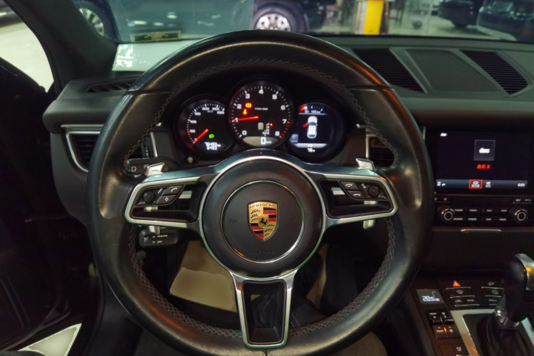 保时捷 2017款  Macan 2.0T中控内饰13