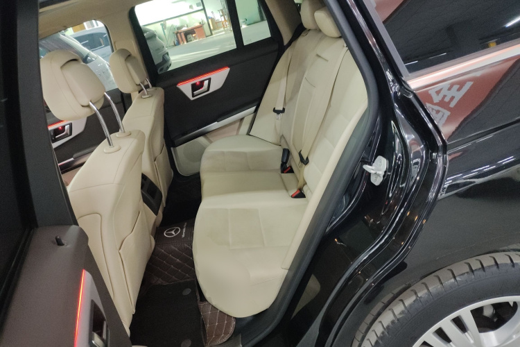 奔驰GLK级 2015款 GLK 260 4MATIC 动感型 极致版中控内饰7004