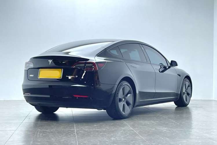 特斯拉 Model 3 2022款 后轮驱动版车身外观6005