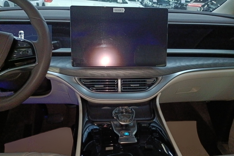 腾势D9 2024款 DM-i 970 豪华型局部细节16