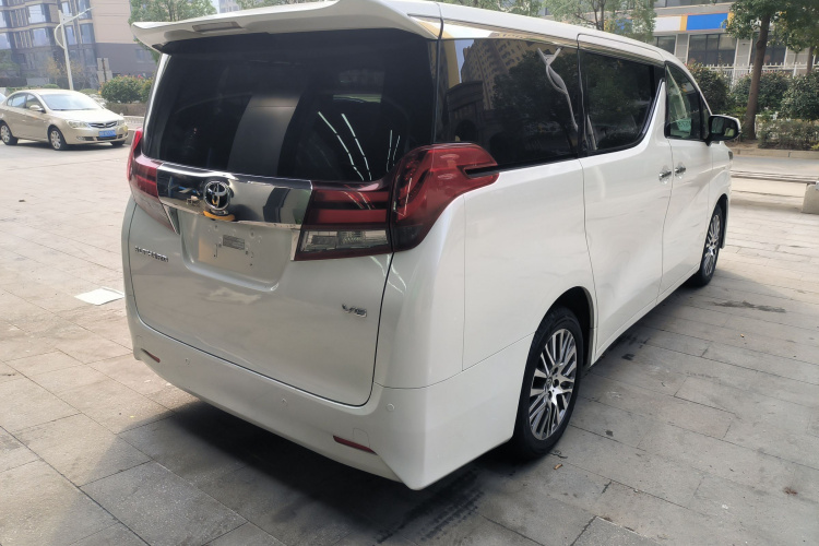 丰田 埃尔法 2015款 3.5L 豪华版车身外观7