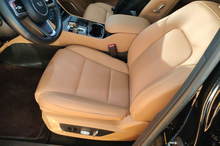 理想汽车 理想ONE 2021款 增程6座版中控内饰19