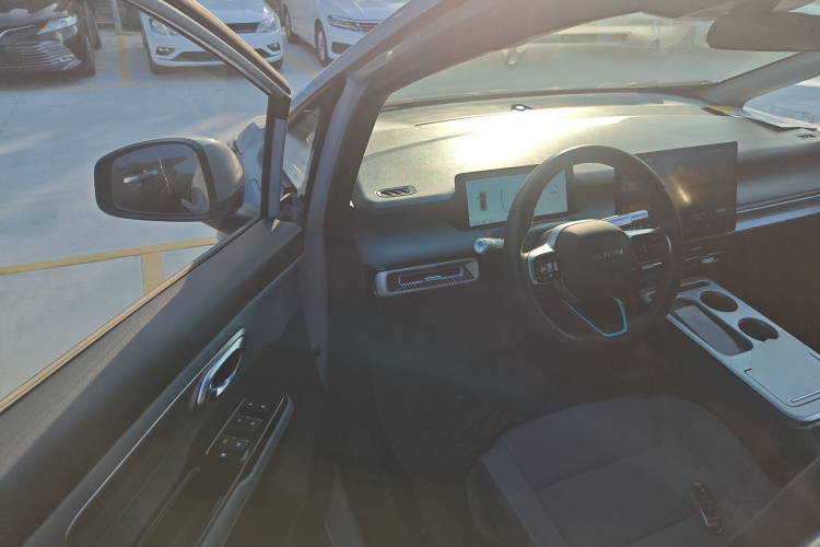 埃安 AION Y 2023款 Plus 510 乐享版中控内饰20