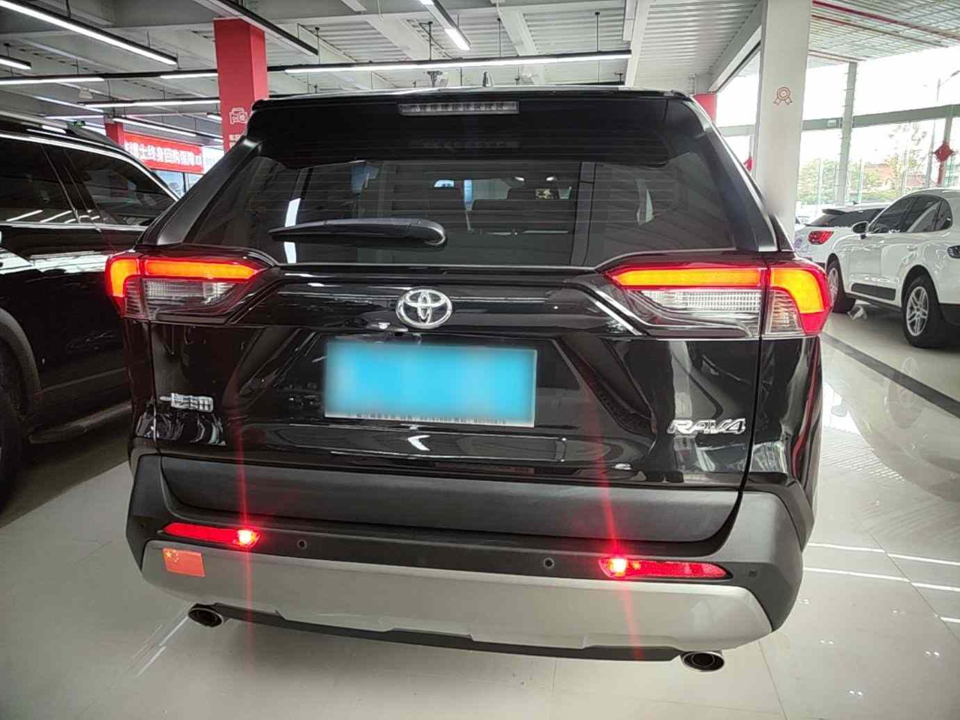 丰田 RAV4荣放 2023款 2.0L CVT两驱风尚Plus版(4)