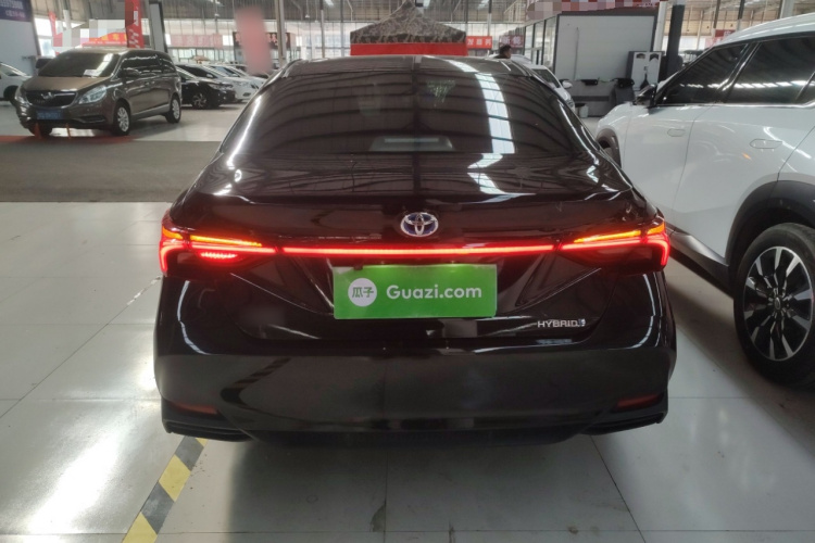 丰田 亚洲龙 2019款 双擎 2.5L 豪华版 国VI车身外观6