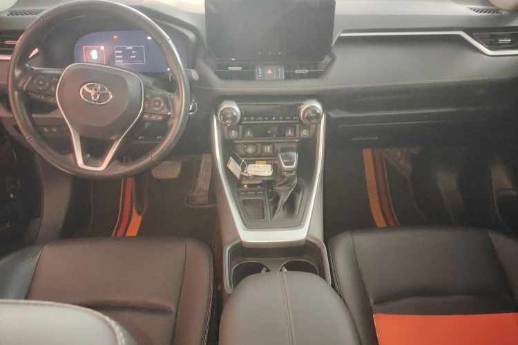 丰田 RAV4荣放 2023款 2.0L CVT两驱风尚Plus版中控内饰12