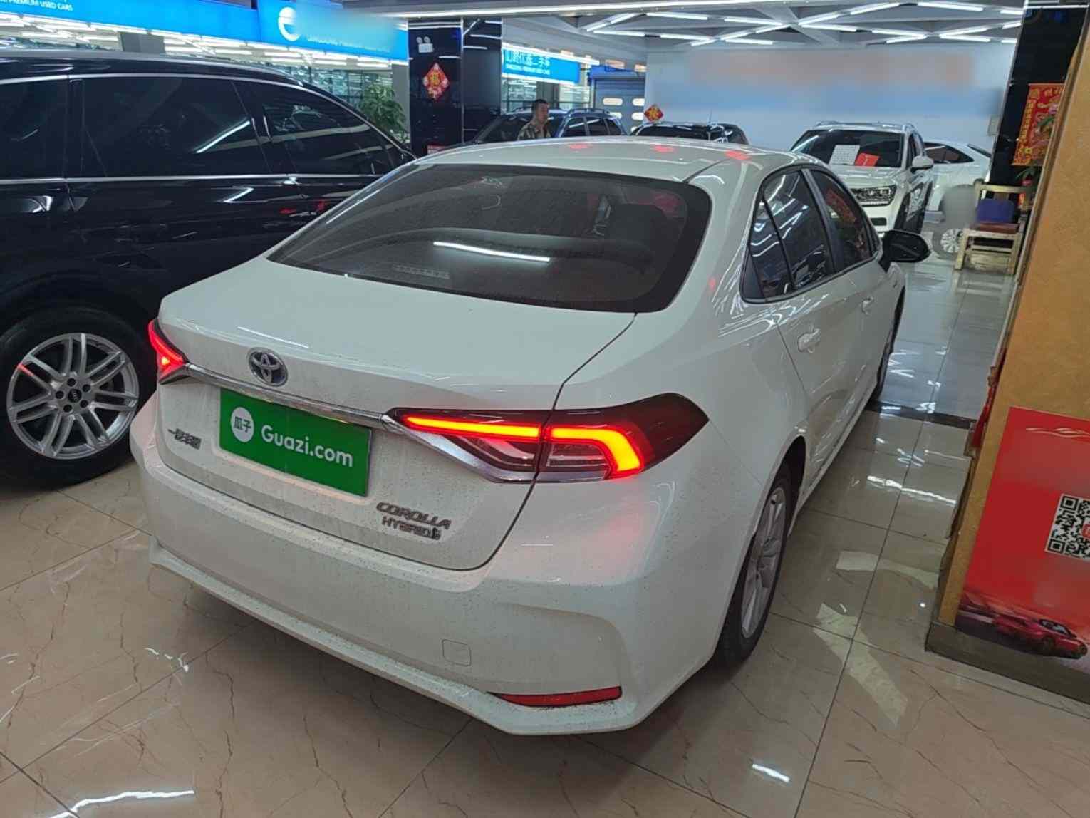 丰田 卡罗拉 2023款 1.8L 智能电混双擎 精英版(4)