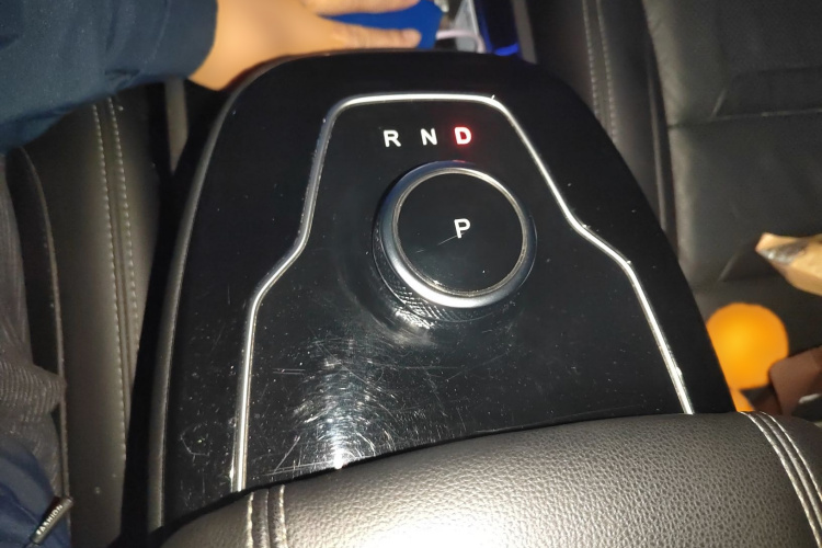 SERES赛力斯 赛力斯SF5 2020款 四驱高性能运动版局部细节18