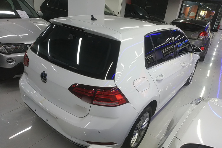 大众 高尔夫 2019款 200TSI DSG舒适进取版 国VI车身外观7