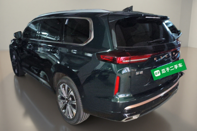 星途揽月 2023款 400T 四驱星尊版 6座车身外观5