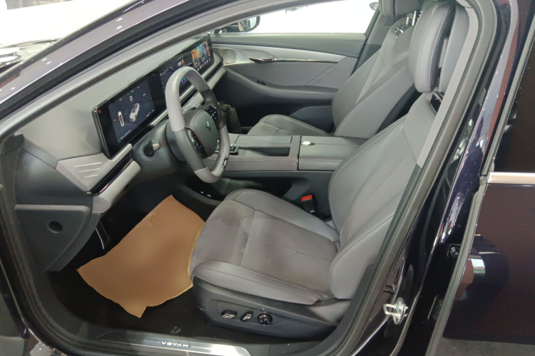 岚图汽车 岚图追光 2024款 PHEV 四驱超长续航旗舰版局部细节19