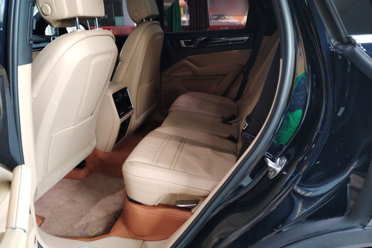 保时捷 2018款 Cayenne 3.0T中控内饰21