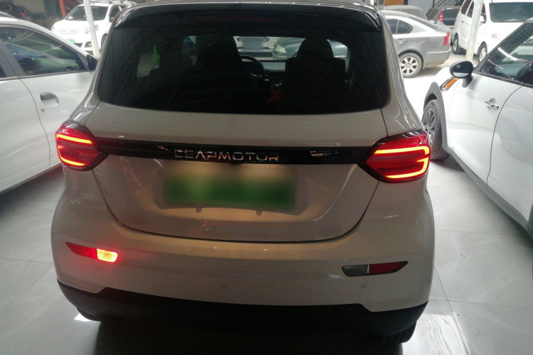 零跑汽车 零跑T03 2020款 400豪华版车身外观6