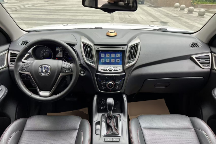 长安CS75 2016款 1.8T 自动尊贵型 国IV中控内饰12