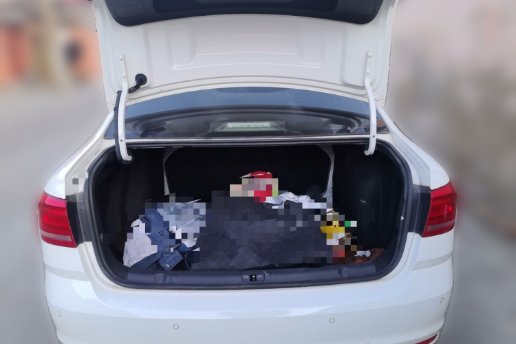 大众 朗逸 2015款 1.6L 手动风尚版中控内饰23