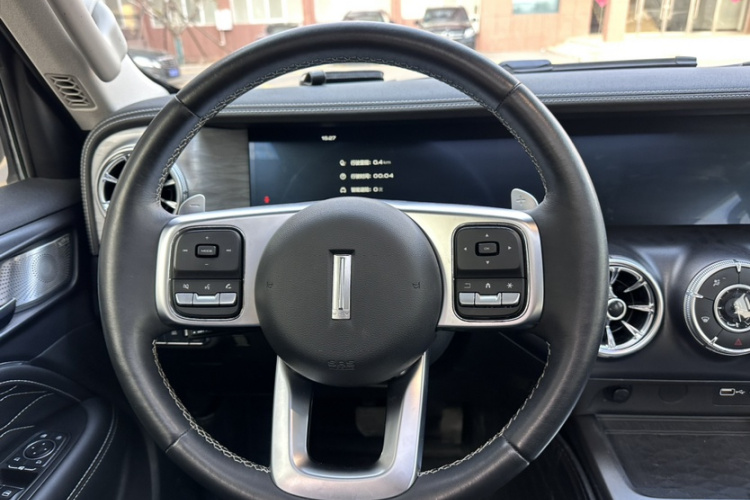 坦克300 2021款 越野版 2.0T 征服者局部细节13