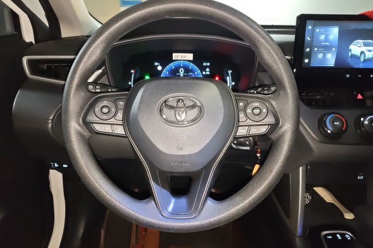 丰田 卡罗拉锐放 2023款 2.0L 先锋版局部细节13