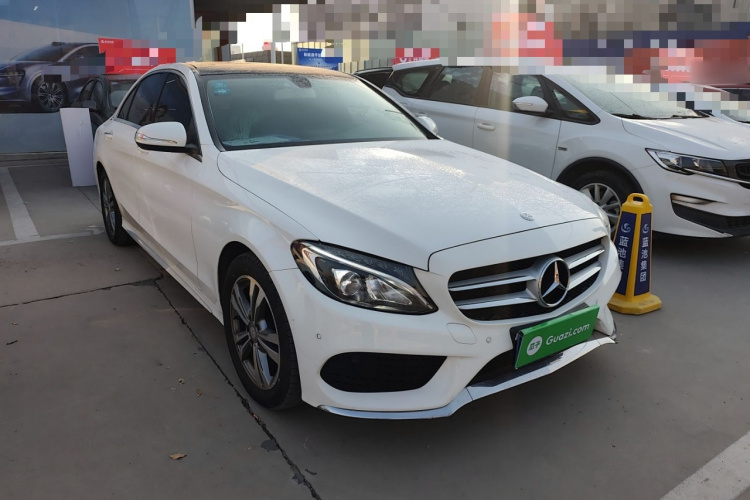 奔驰C级 2016款 C 200 L 运动型车身外观3