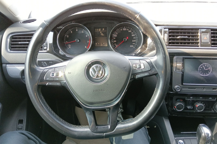 大众 速腾 2017款 1.6L 自动舒适型中控内饰13