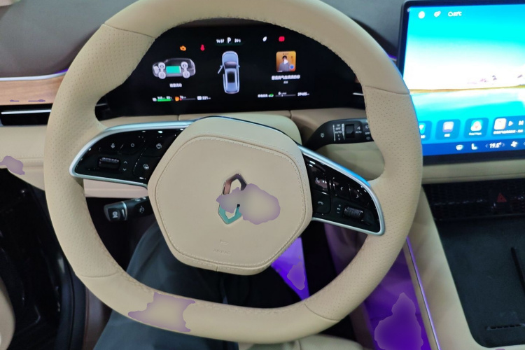 鸿蒙智行 问界M7 2024款 1.5T 四驱Plus版 5座中控内饰13