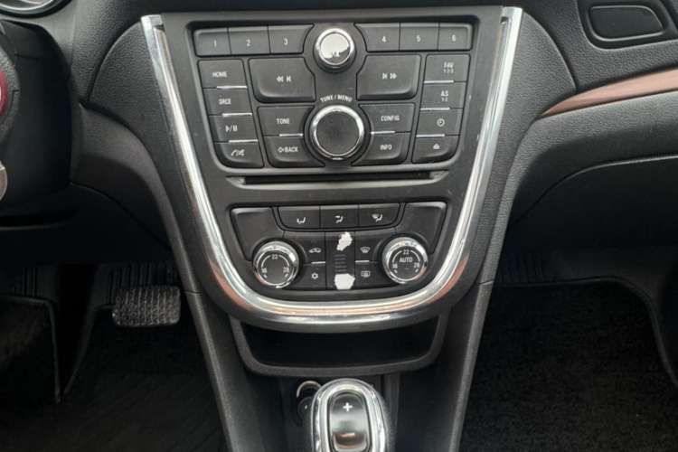 别克 昂科拉 2014款 1.4T 自动两驱都市领先型中控内饰7003