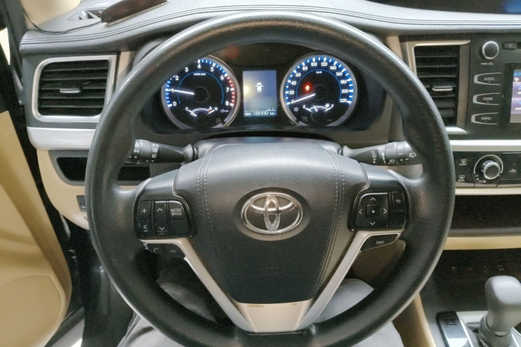 丰田 汉兰达 2021款 2.0T 四驱精英版 7座中控内饰13