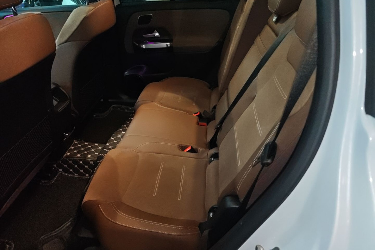 奔驰GLB AMG 2024款 AMG GLB 35 4MATIC中控内饰21