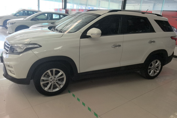 东风风光 风光S560 2019款 1.8L CVT精英型车身外观4