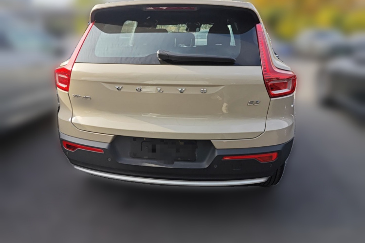 沃尔沃XC40 2025款 B3 智远豪华版车身外观6