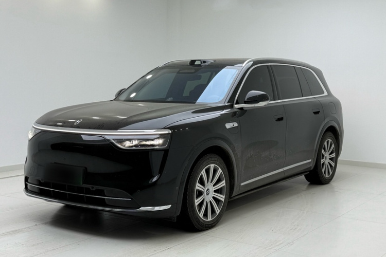 鸿蒙智行 问界M8 2025款 增程 Max+版 53.4kWh 6座版车身外观1