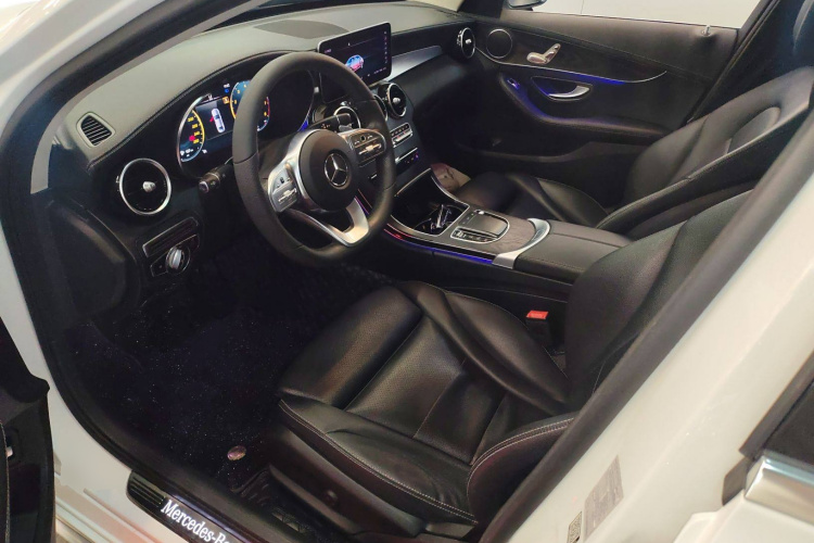 奔驰C级 2021款 C 200 L 时尚型运动版中控内饰19