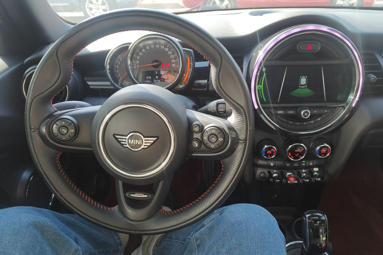 MINI 2018款 1.5T COOPER 赛车手中控内饰7002