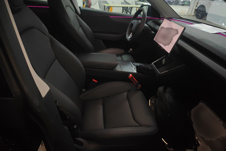 特斯拉 Model Y 2025款 长续航全轮驱动 首发版局部细节41