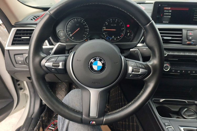 宝马3系 2018款 320Li 领先型M运动套装中控内饰13