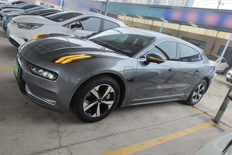 极氪001 2022款 长续航双电机 WE版车身外观4