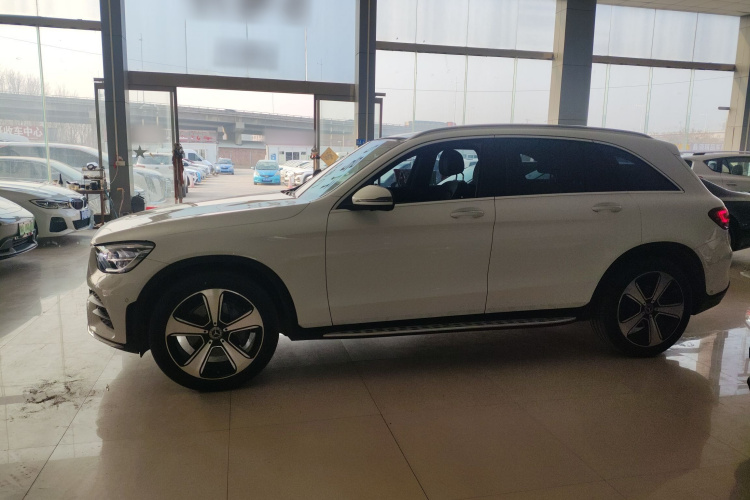 奔驰GLC 2022款 改款三 GLC 300 L 4MATIC 豪华型车身外观4