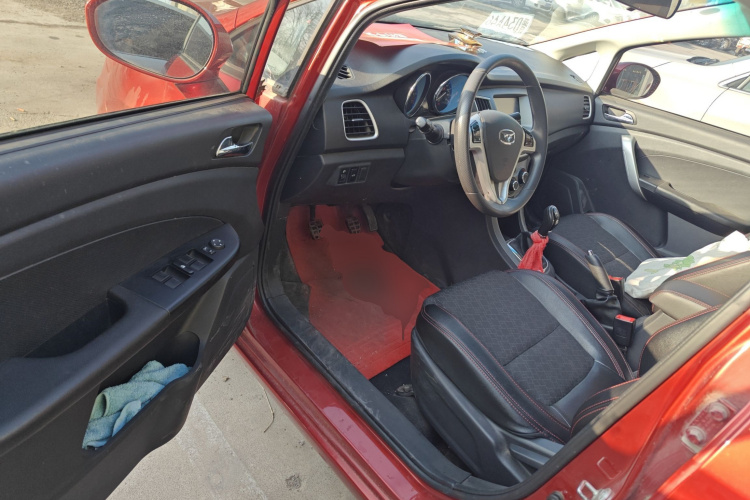 凯翼C3 2015款 1.5L 手动金钻型中控内饰7003