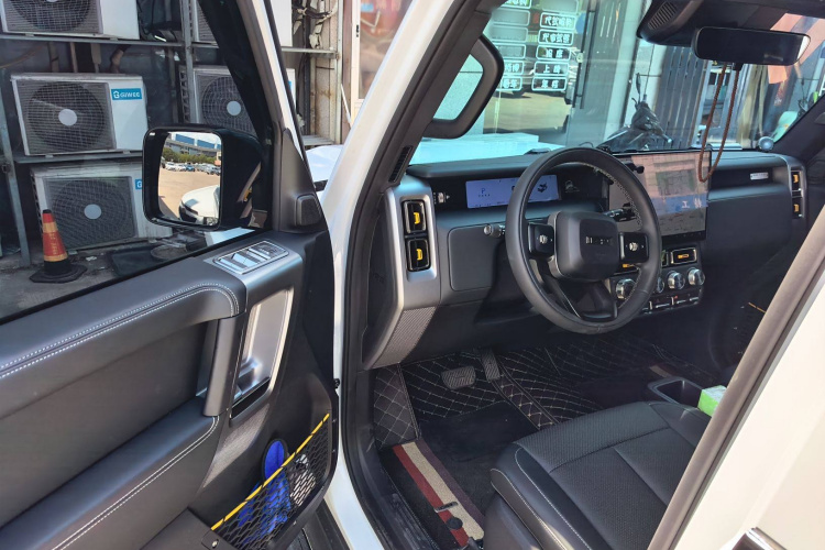 奇瑞iCAR V23 2025款 401两驱进阶版中控内饰7006