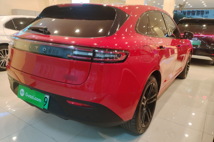 鸿蒙智行 问界M5 2024款 增程 Max RS 四驱高阶智驾版车身外观6005