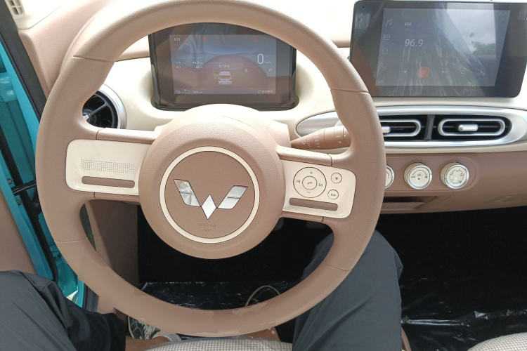 五菱汽车 宏光MINIEV 2025款 四门版 臻享款中控内饰13