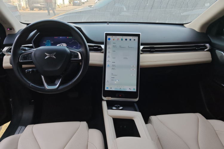 小鹏G3 2020款 520 智享版中控内饰7002