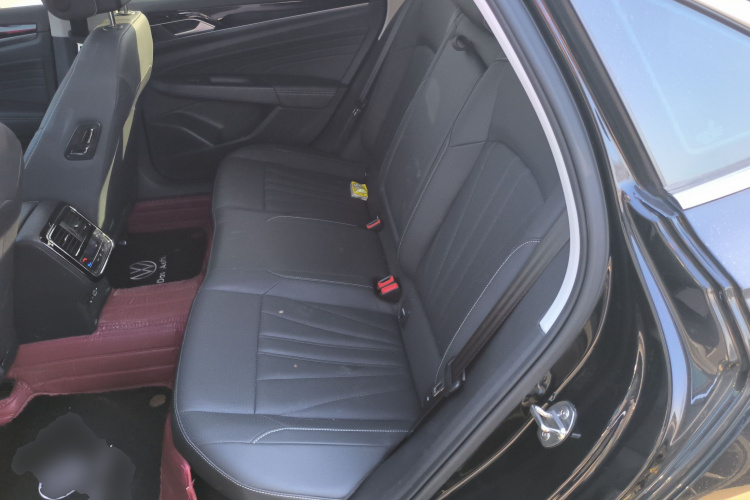 大众 帕萨特 2025款 出众款 330TSI 精英版中控内饰21