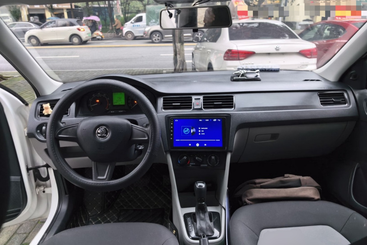 斯柯达 昕锐 2016款 1.6L 自动前行版中控内饰12