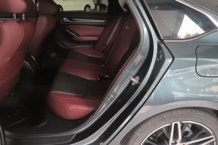 本田 英仕派 2022款 260TURBO 精悦版中控内饰21