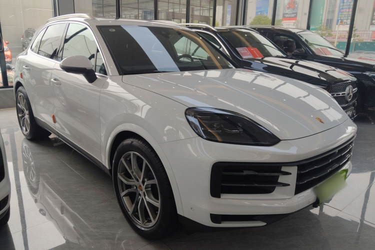 保时捷 2024款 Cayenne 3.0T车身外观3