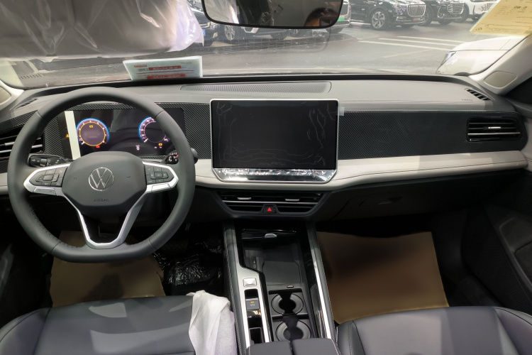 大众 迈腾 2024款 300TSI DSG尊享版中控内饰7001