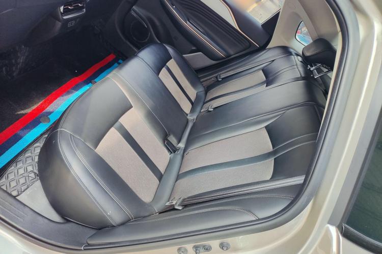 埃安 AION S 2022款 魅 580 Pio中控内饰7007