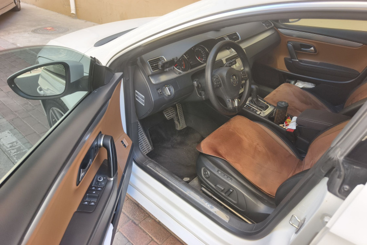 一汽-大众CC 2015款 1.8TSI 豪华型中控内饰20