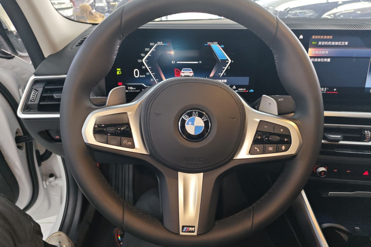 宝马3系 2023款 325Li M运动套装中控内饰13