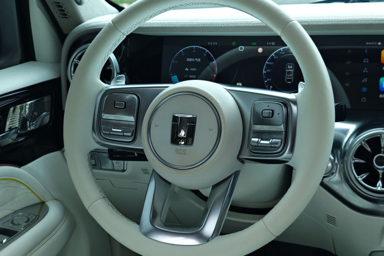 超境汽车 共创坦克300 2021款 2.0T 赛博坦克局部细节13